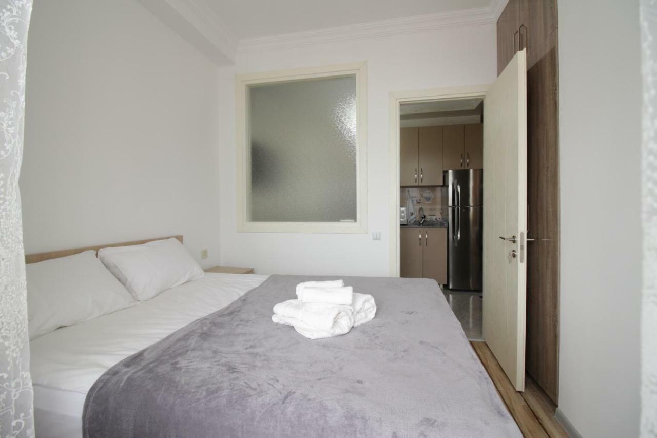 Tamar'S Apartment Μπατούμι Εξωτερικό φωτογραφία