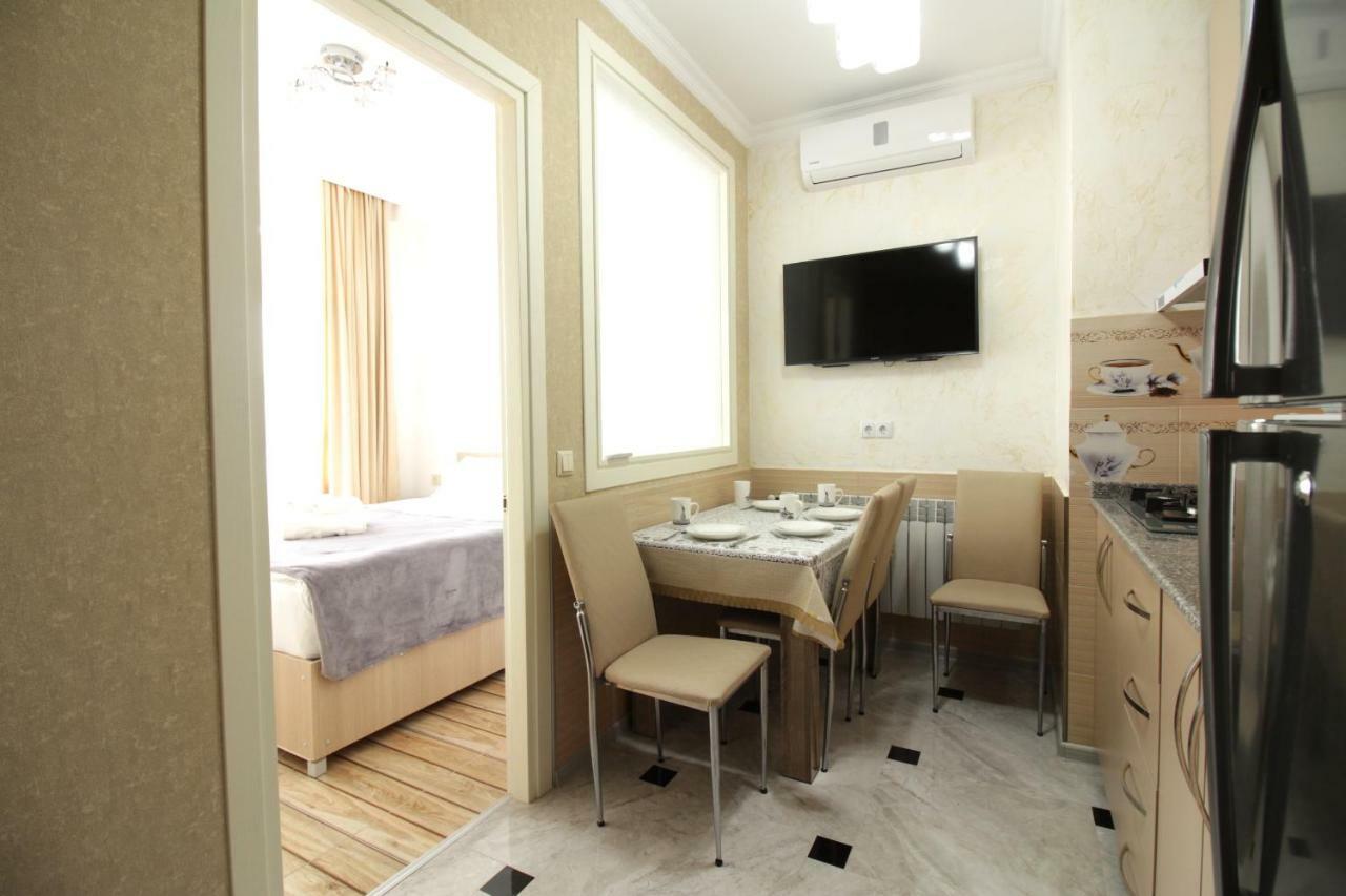 Tamar'S Apartment Μπατούμι Εξωτερικό φωτογραφία